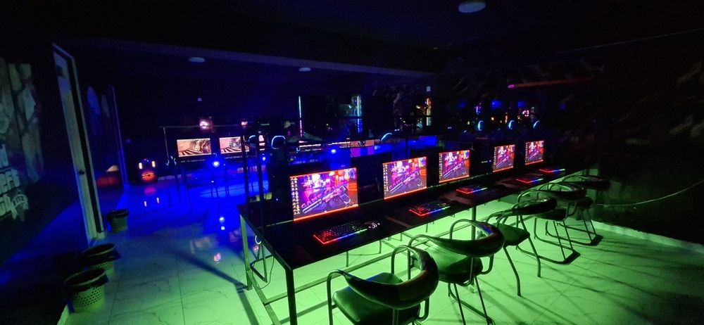 Kompyuterlar sotiladi arzon narxda 20 komplekt 65 ml azgina oʻtib beri