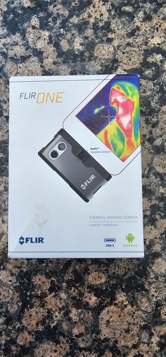 Camera termica nou flir one