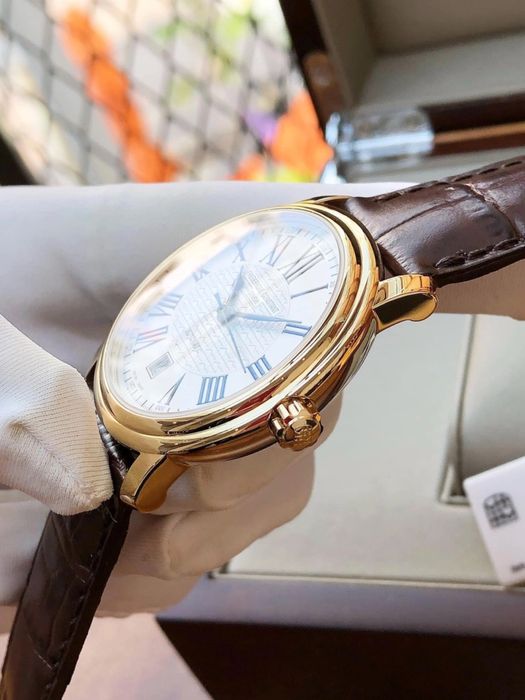 Швейцарские механические часы фирмы Frederique Constant