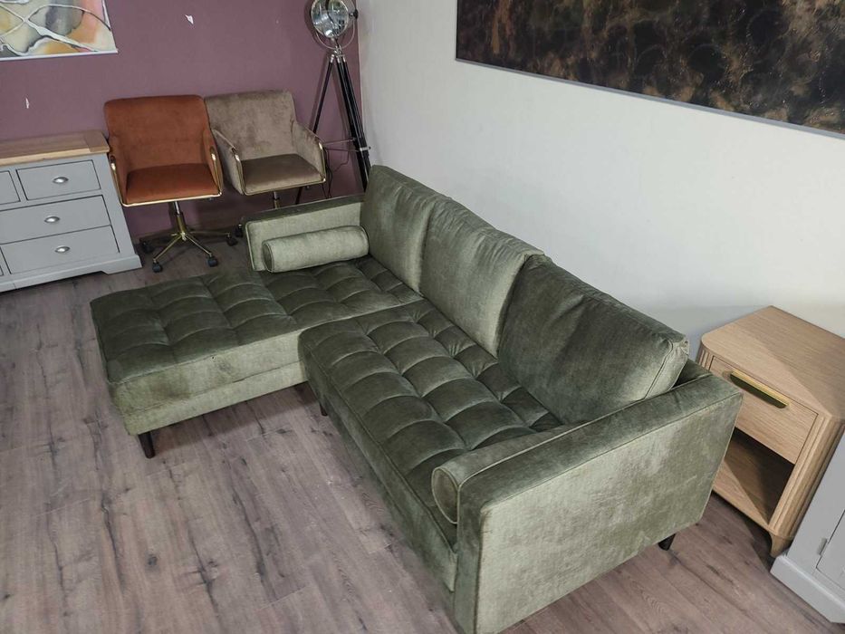 Зелен ъглов диван от плат с лежанка