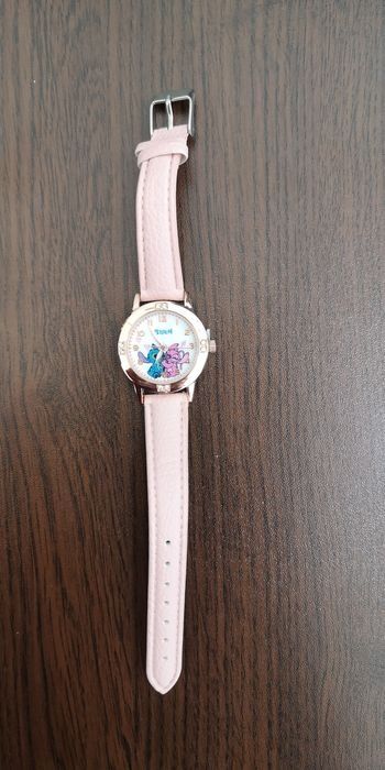 Розов часовник със  Стич и Елза
