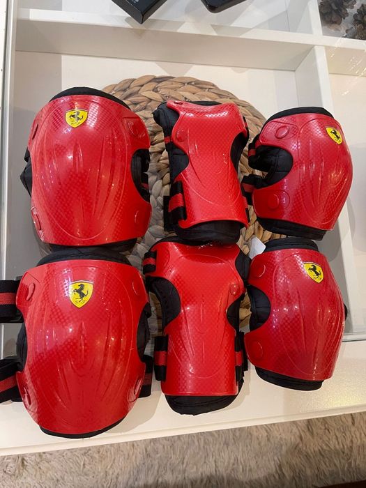 Ferrari каска,насочени,налакътниции предпазители за ръце