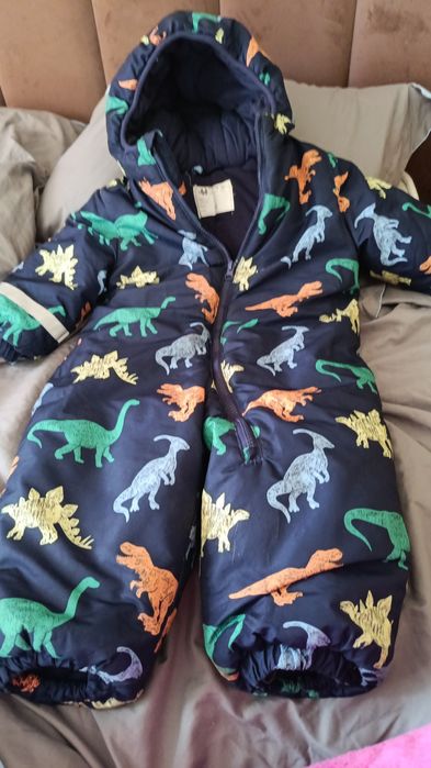 Продам комбинезон весна осень