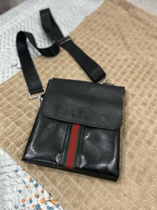 Продам барсетку за 1000