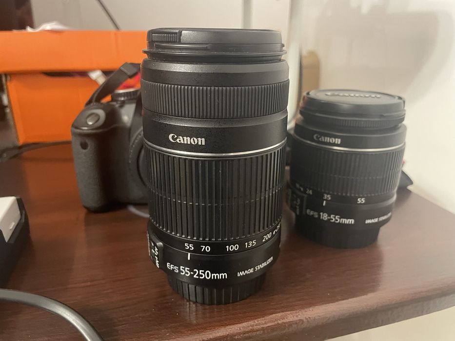 Фотоаппарат Canon EOS 650D с двумя объективами