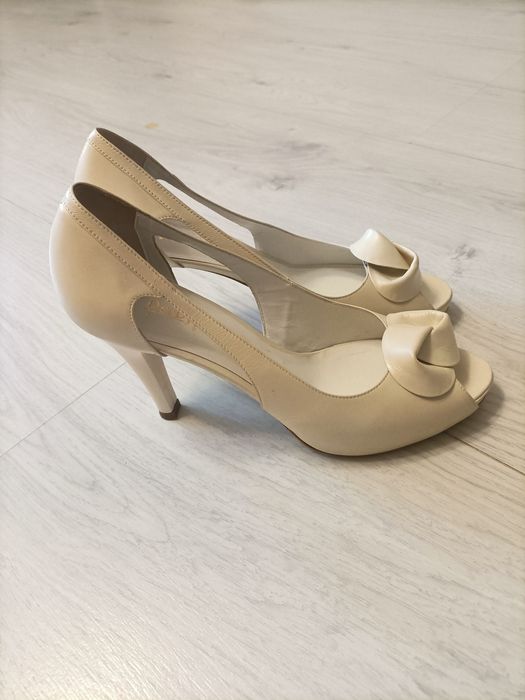 Pantofi albi ivory mireasa decupați