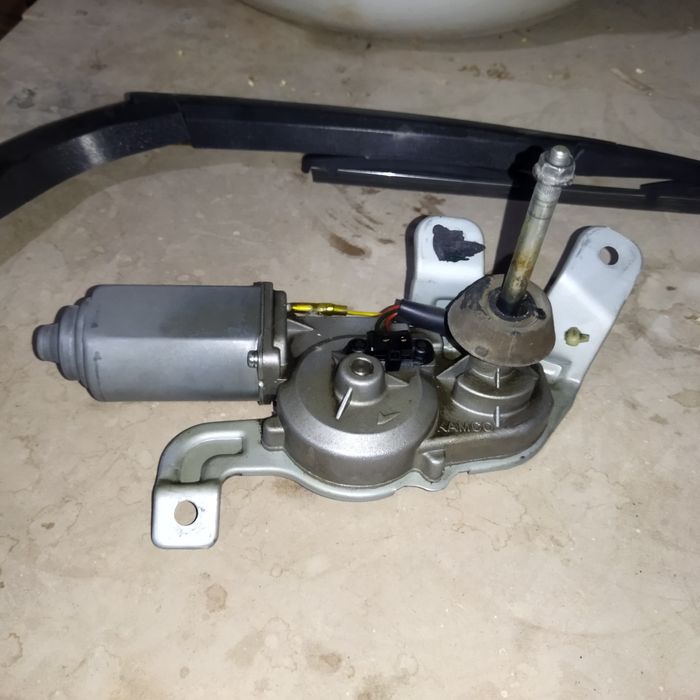 Spark orqa dvornik chotkasi bilan kamplekt sotiladi xolati zor