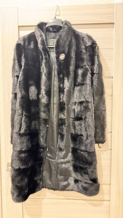 Продам норковую шубу