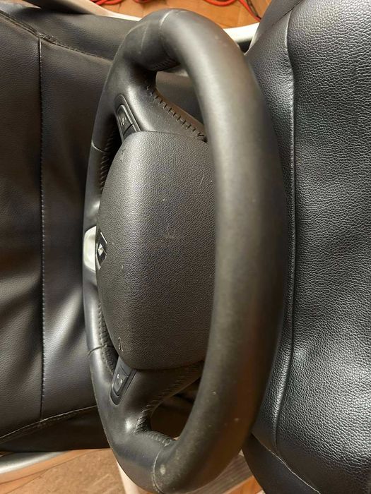 Кожен волан с еърбег за Renault Scenic 3