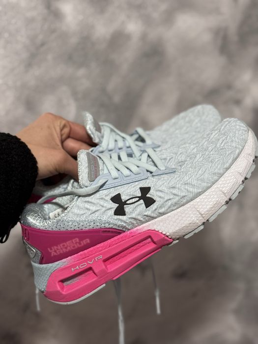 Adidasi Running Under Armour