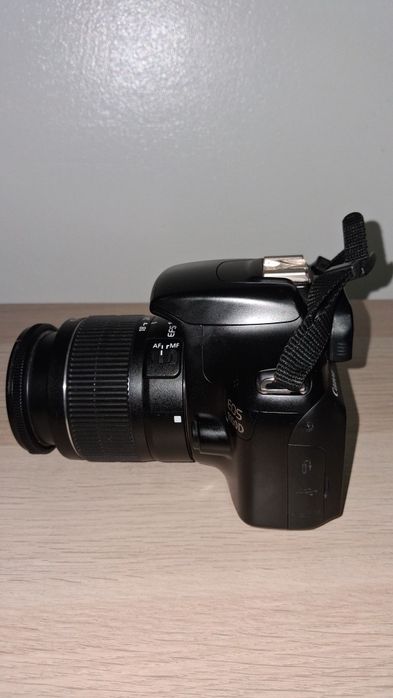 CANON EOS 1100D in stare perfecta
