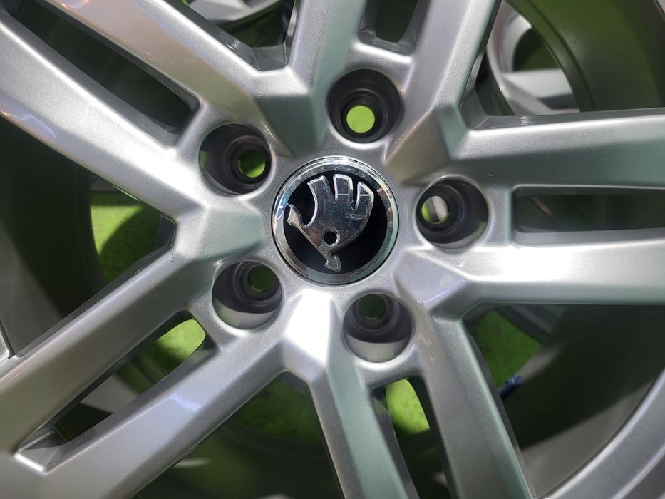 17 5x112 Skoda лети джанти 5х112 шкода