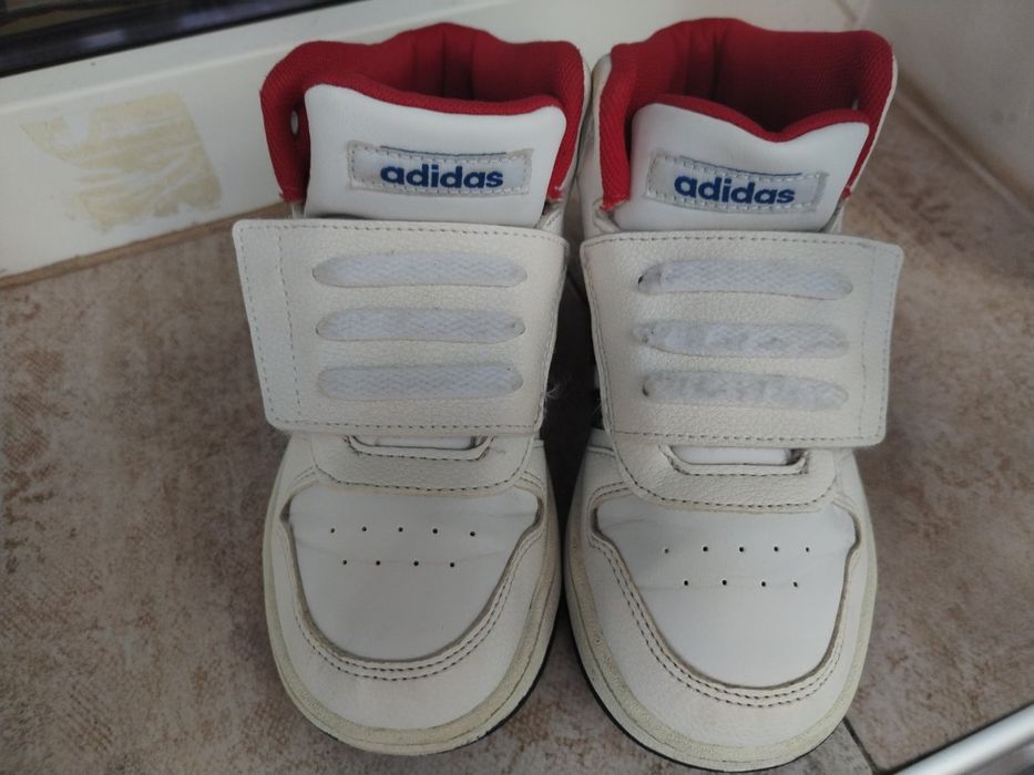 Оригинални детски кецове Adidas