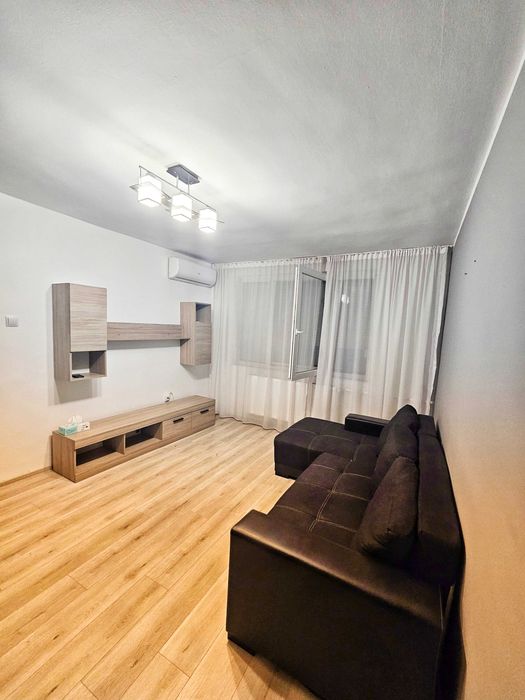 Inchiriez apartament cu 2 camere, Rogerius