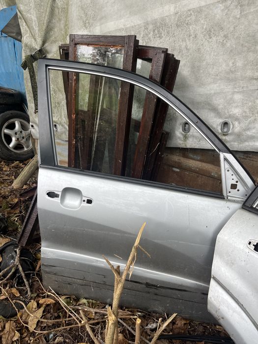 Врати за тойота рав 4