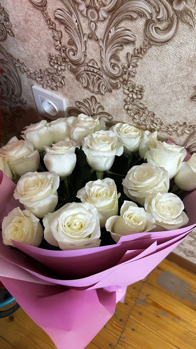 цветы белые красные