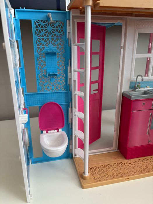 Сгъваема къща на Барби