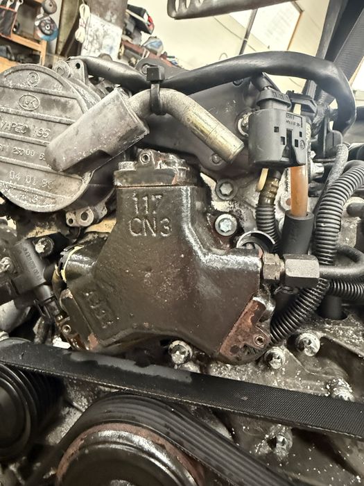 injector A6110700987 mercedes benz sprinter c class e class motor 2.2