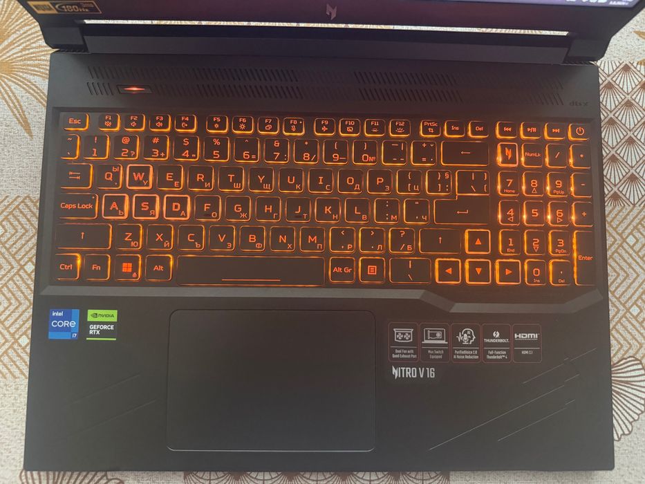 Лаптоп acer nitro v16 RTX 4060 32GB RAM INTEL7 ГАРАНЦИЯ!