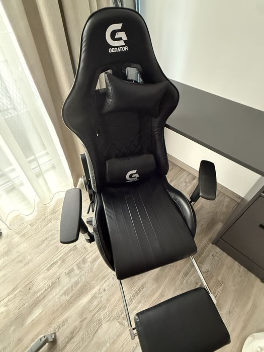 Scaun gaming.