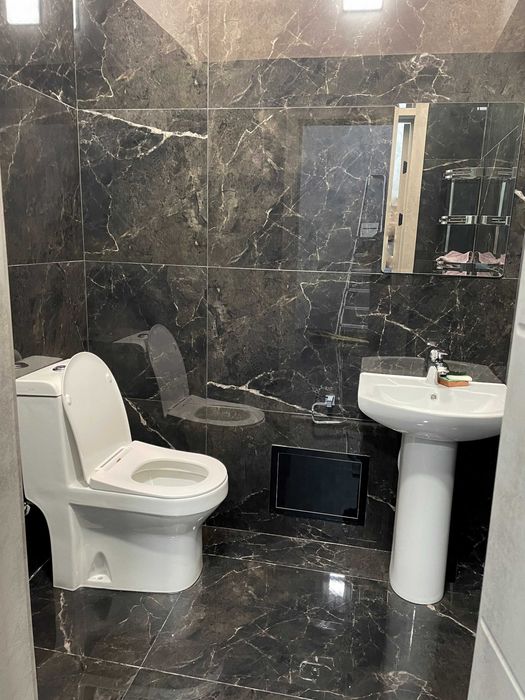 Ижарачи билан 88 м² нотурар жой, ойига $1400. 1-линия. Ор-р Экобазар