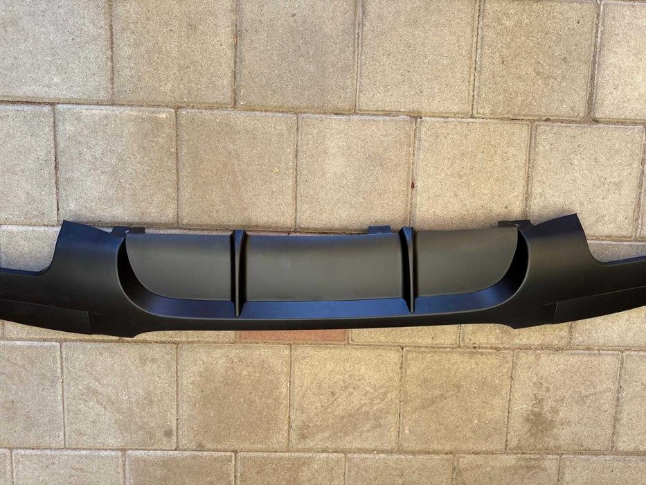 difuzor bara spate BMW