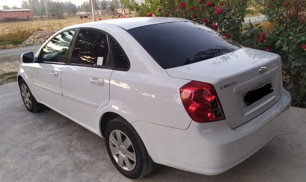 Lacetti Gentra 2015
