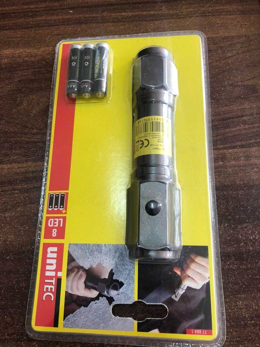 LED лампа Unitec с резачка за колан и чук за стъкло