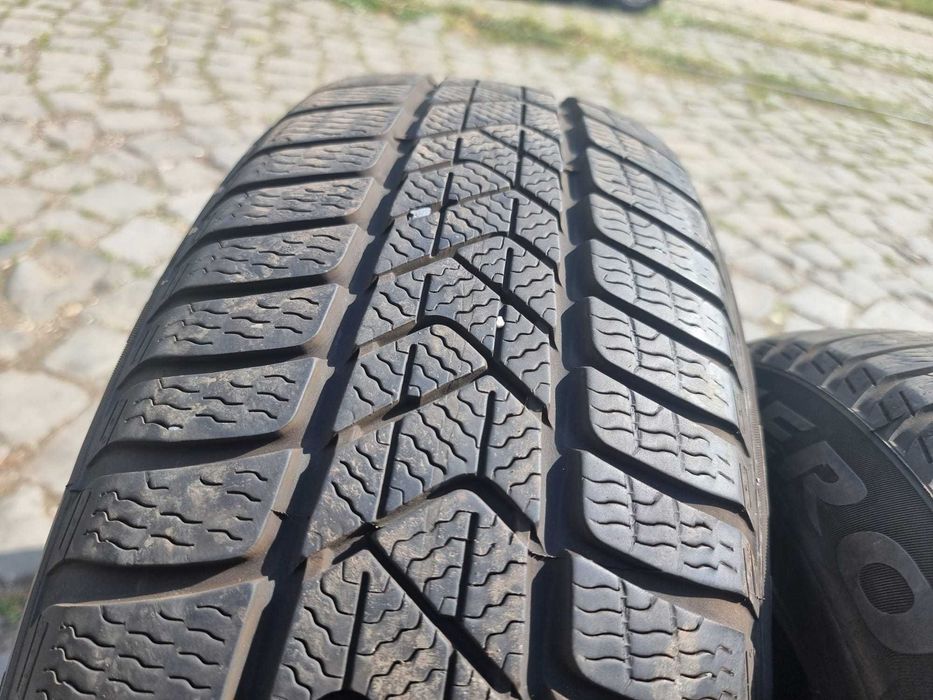 4 Anvelope de IARNA 205.60.17 'Pirelli' [dot 2021];stare Buna