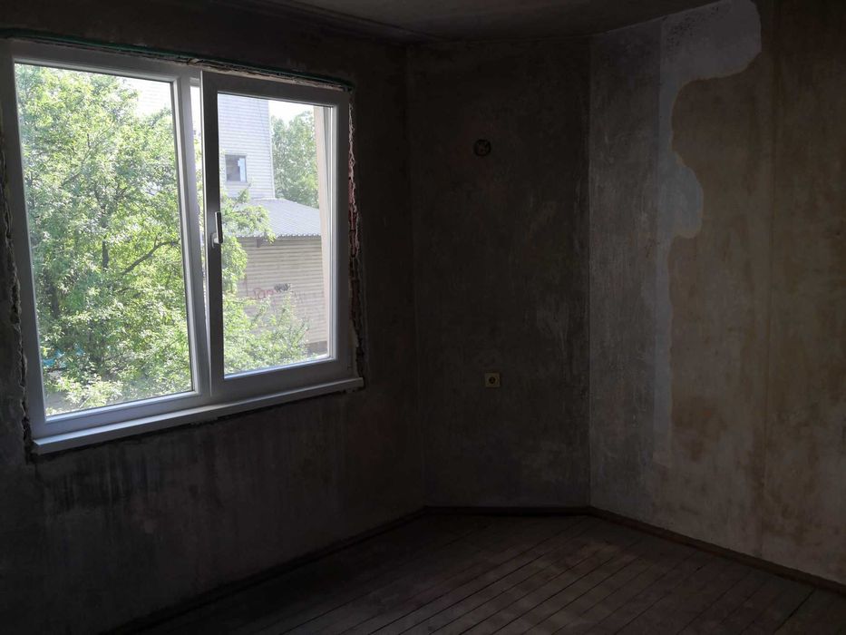 Продава се Тристаен апартамент в Велико Търново, Център - 100 кв.м за 1130 €/кв.м - Снимка #2