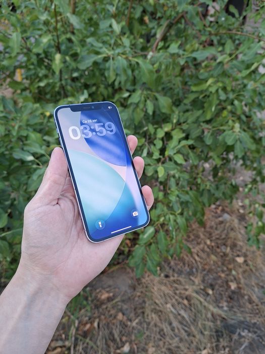 Iphone 12 продам