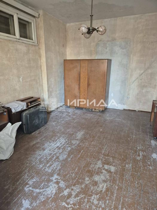 Двустаен апартамент в Топ Център