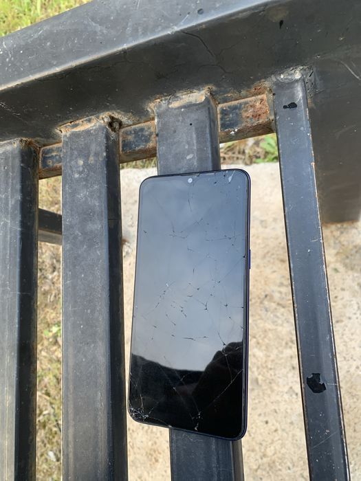 Samsung.  A10s arxini kelishamiz