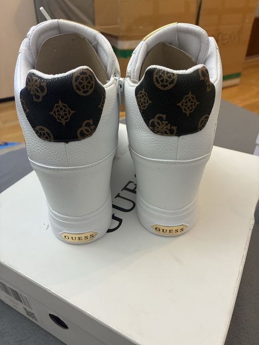 Guess маратонки на платформа -39