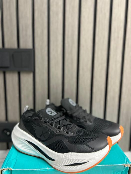 Кроссовки мужские