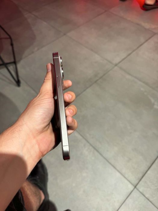 Iponhe 15 pro max 256