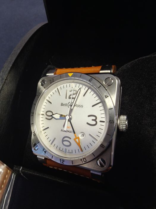 Часовник Bell & Ross BR03-93 GMT  + 2 кожени каишки