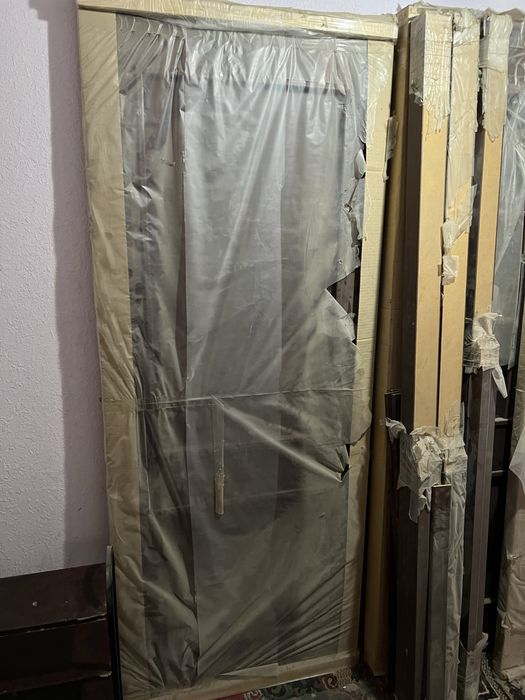 Eshiklar sotiladi|  Двери проданы