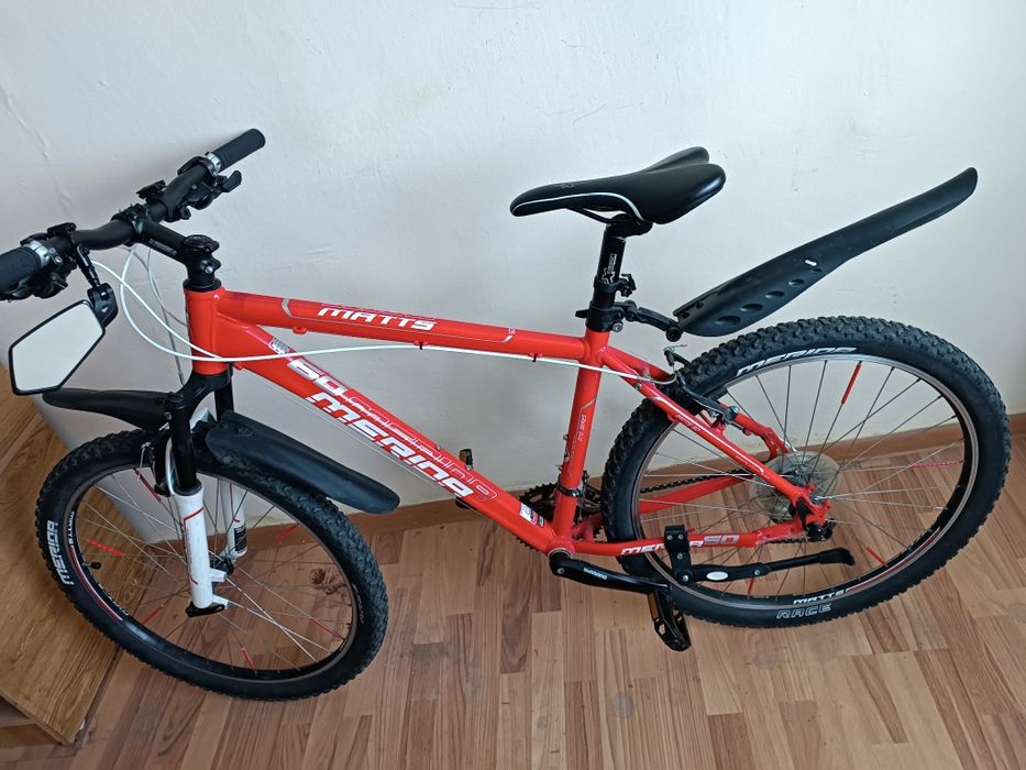 Vând sau schimb bicicletă