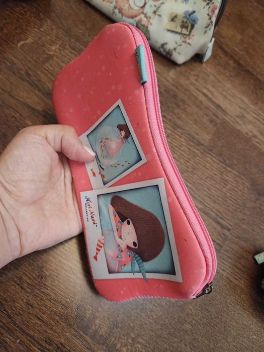 Пеналы для девочек для школы