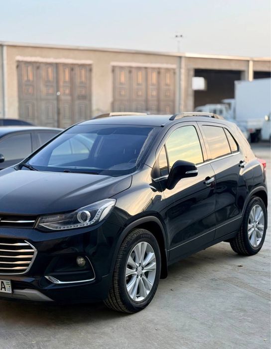 Трекер 1 сотилади срочно