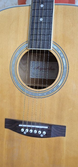 Гитара акустическая