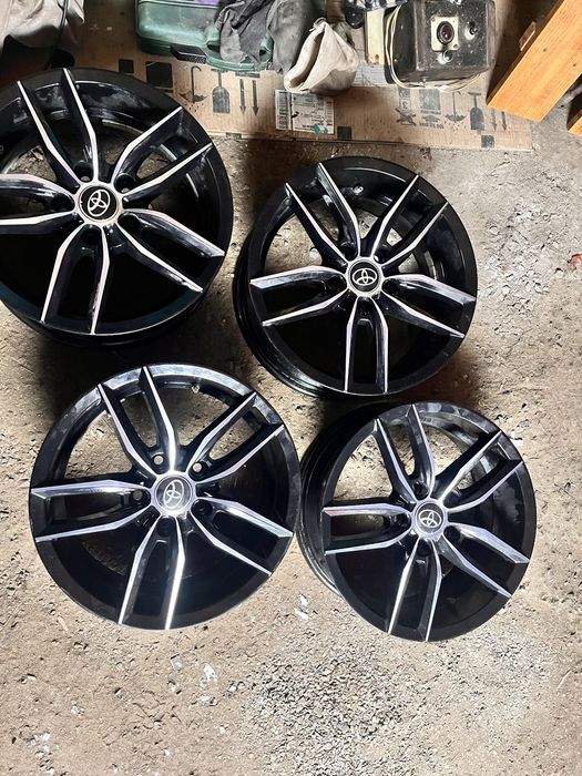 Продам комплект дисков!