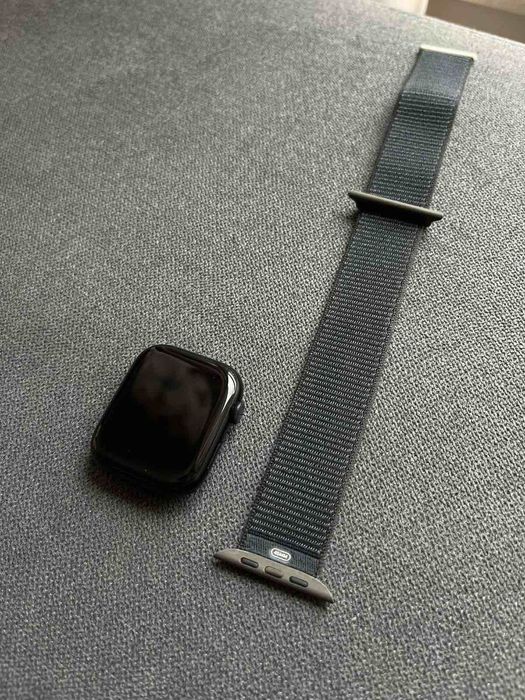 Apple Watch Series 9 – 100% батерия, перфектно състояние