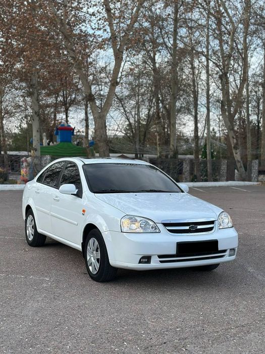 Lasetti 1.8 avtomat srochna