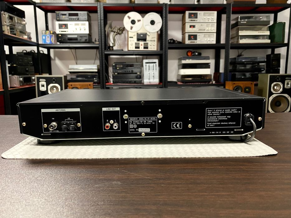 Тунер радиоприемник Sony