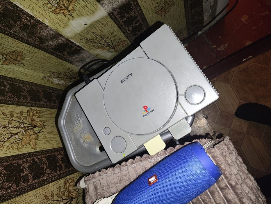 Продам Sony playstation 1 fat