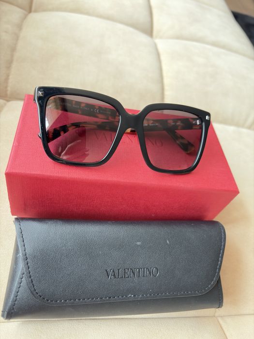 Слънчеви очила Valentino нови