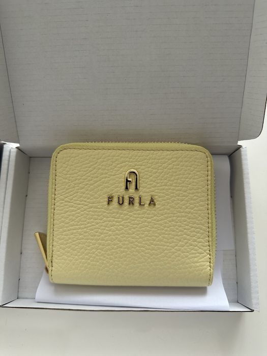 Дамски портмонета FURLA. Различни видове
