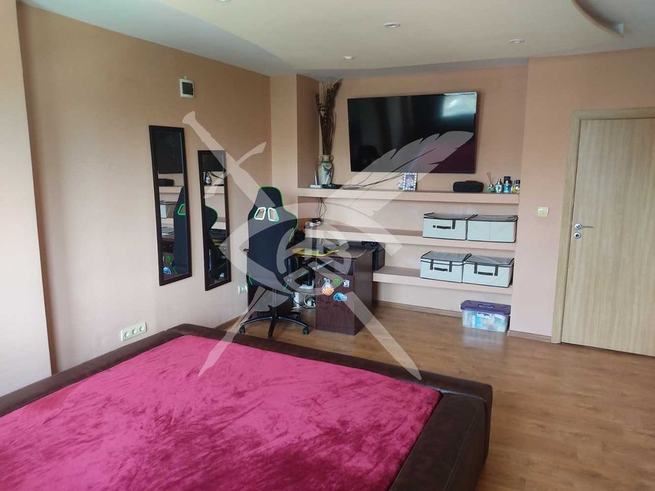 Продава се Тристаен апартамент в София, Гоце Делчев - 140 кв.м за 2572 €/кв.м - Снимка #8